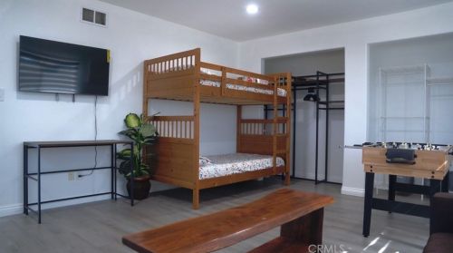 7442 Mcneil Way, Buena Park CA  90620-1746 exterior