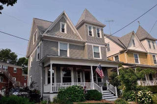 3023 Delaware Ave, Milwaukee, WI 53207-3061