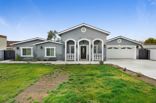3780 La Hacienda Dr, San Bernardino CA  92404-2039 exterior