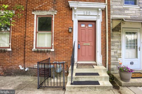 136 Bedford St, Carlisle, PA 17013-3402