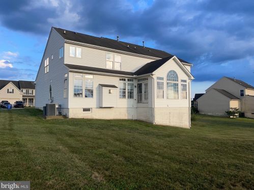 6 Firmin Way, Hanover, PA 17331-9409