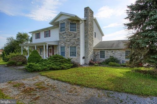 10 Running Pump Rd, North Newton, PA 17241-9684