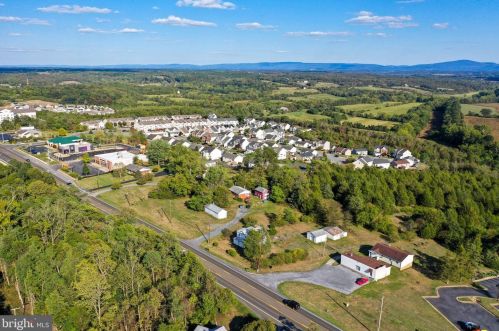 33456 Old Valley Pike, Strasburg VA  22657-3702 exterior