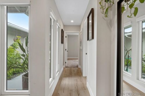 3987 Broadlawn St, San Diego CA 92111-3318 exterior