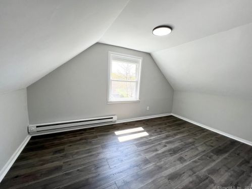 89 Stanwood Dr, New Britain CT  06053-3425 exterior