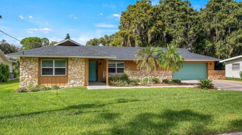 11333 Davison Ln, Tavares, FL 32778-4840