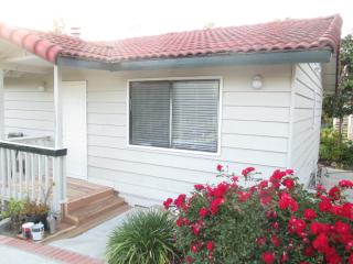 755 Oleander Pl, Vista CA  92081-8165 exterior