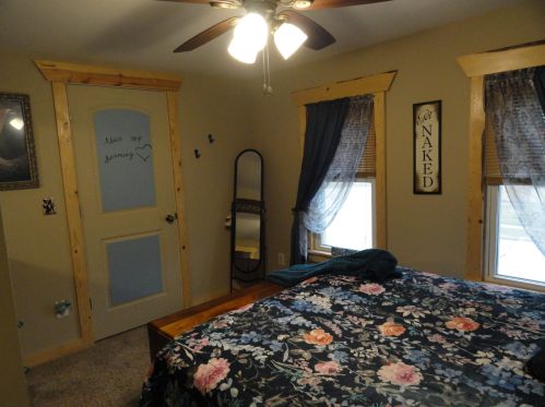 519 Preston St, Horicon, WI 53032-1436