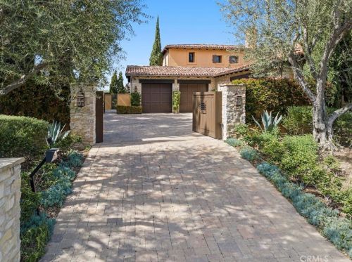 47 Echo Gln, Irvine CA  92603-0421 exterior