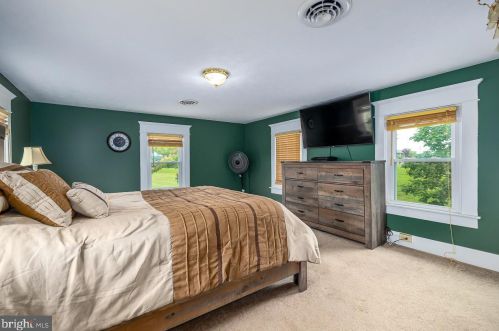 1654 Readus Rd, Edinburg VA  22824-2935 exterior