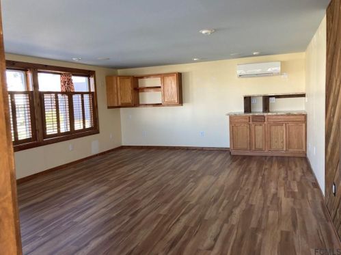 98 Merrimac Dr, Flagler Beach, FL 32136-2722