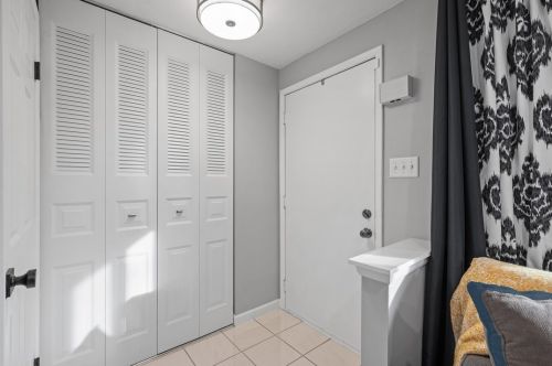 2507 Hunting Ridge Trl, Bridgeville PA  15017-1611 exterior