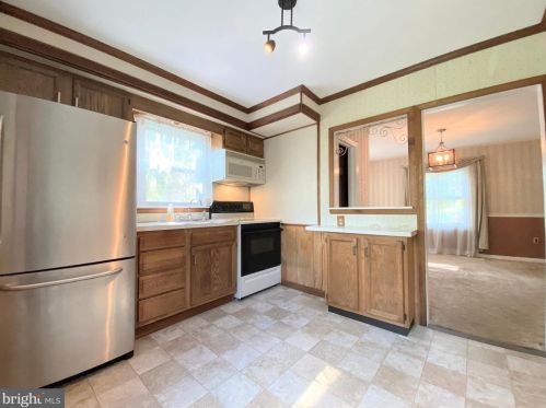 2225 Mill Rd, Boothwyn PA  19061-2516 exterior