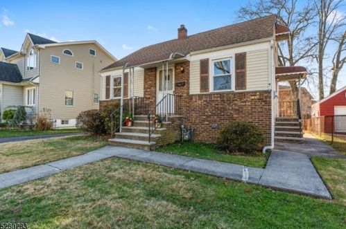 144 Bridge St, Roselle Park, NJ 07204-1418