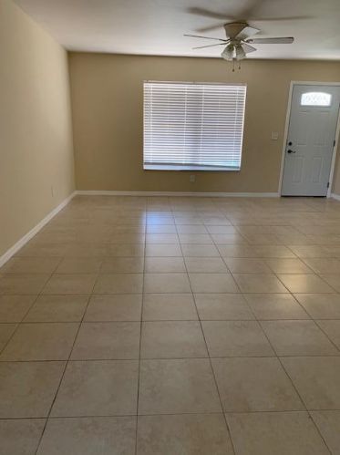 2065 Oxmoor Ter, Fort Pierce, FL 34952-8831