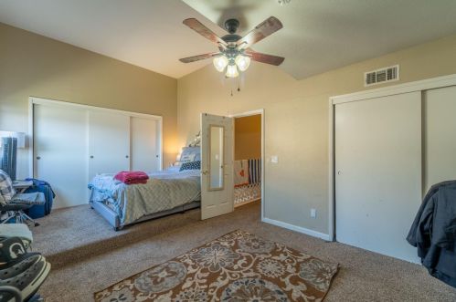 325 Standiford Ave, Modesto CA  95350-1021 exterior