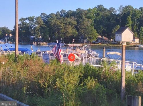 33907 Woodland Cir, Lewes DE  19958-5207 exterior