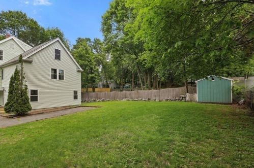 28 Elliot Pl, Newton, MA 02464-1303