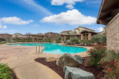 205 Tillman Ct, Folsom CA  95762-9571 exterior