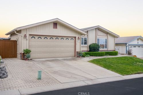 922 Roadrunner Dr, Santa Maria, CA 93455-6325