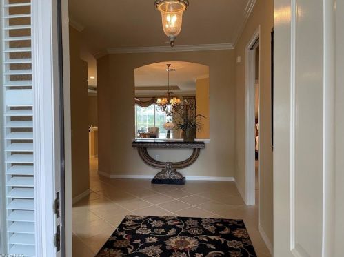 3928 Jasmine Lake Cir, Naples, FL 34119-8040
