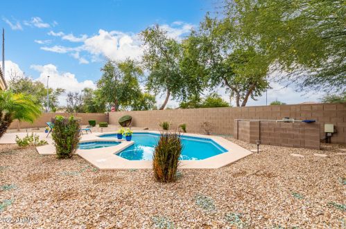 3890 Ashley Dr, Chandler AZ 85249-5261 exterior