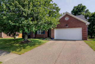 4619 Oak Pointe Dr, Louisville, KY 40245-6437
