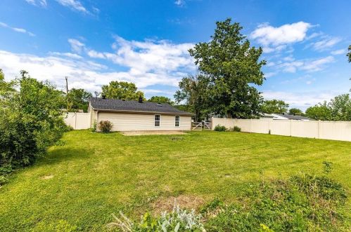 138 Flintstone Dr, New Haven OH  45030-1413 exterior