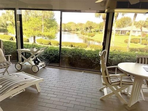 24 Bristol Ln, Boynton Beach, FL 33436-7413