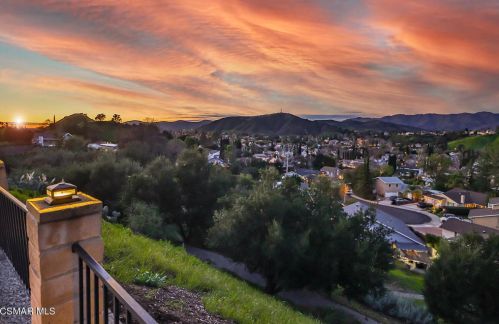 29267 Deep Shadow Dr, Calabasas CA  91301-1521 exterior