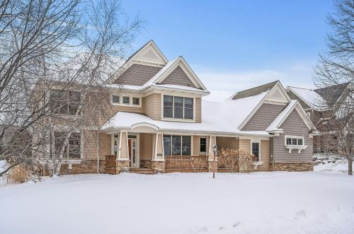 3084 Arden Pl, Saint Paul, MN 55129-5211