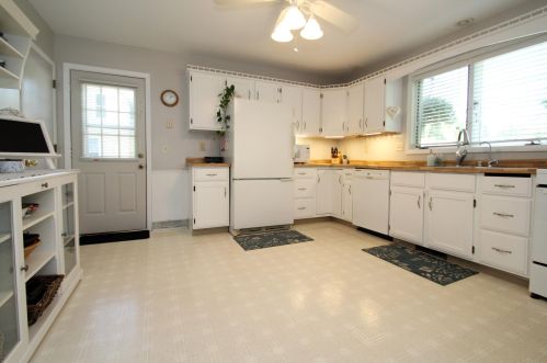 311 Fargo St, Lake Mills WI  53551-1320 exterior