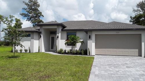478 Rajah St, Lehigh Acres, FL 33974-0482