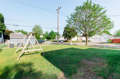 1825 East Ave, La Crosse WI 54601-5767 exterior