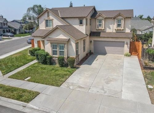 5507 Squire Wells Way, Riverbank, CA 95367-9519