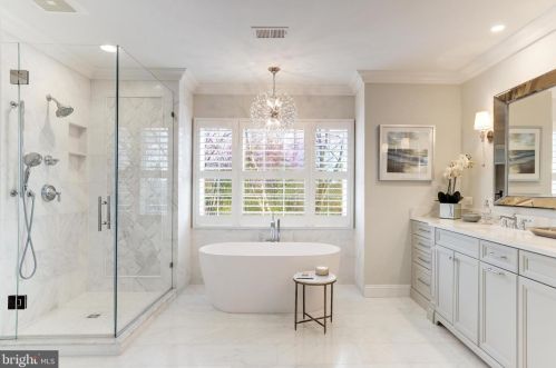 18506 Pelicans Nest Way, Leesburg VA  20176-3963 exterior