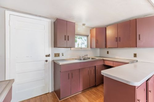 202 Ct St, Brockton MA 02302-4611 exterior