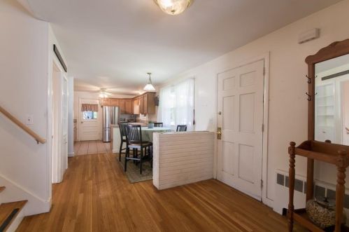 19 Casey Dr, Middletown RI  02842-6224 exterior