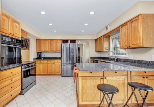 4365 Day Rd, Cincinnati, OH 45252-1801
