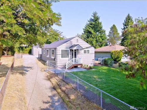 13406 6 Ave, Seattle WA  98166-2202 exterior