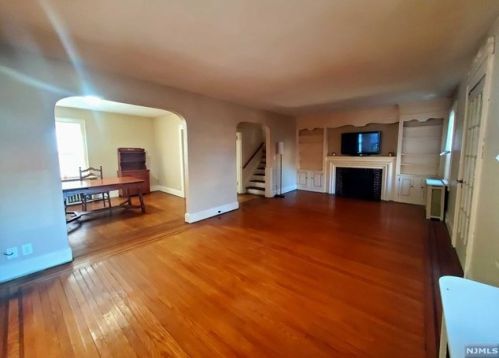 226 Haworth Ave, Haworth, NJ 07641-1208