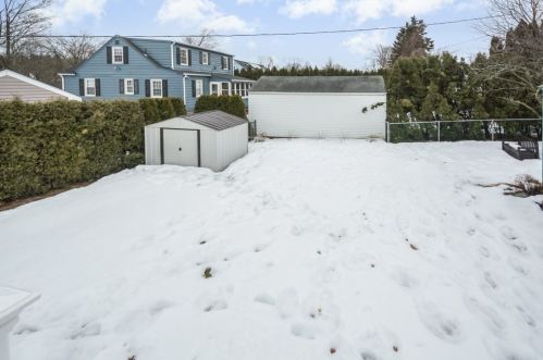 2 Ontario St, Worcester MA  01606-1873 exterior