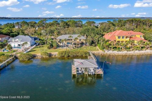 2442 Newfound Harbor Dr, Merritt Island FL  32952-2870 exterior