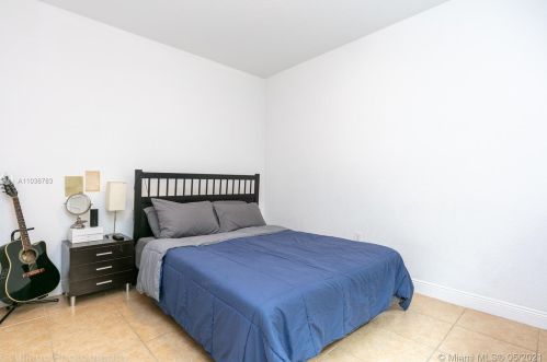 1120 146th Ter, Hollywood FL  33027-6165 exterior