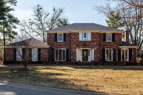 8608 Cheltenham Ct, Louisville, KY 40222-5340
