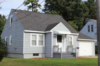 1821 Wagner St, Schenectady, NY 12303-1535