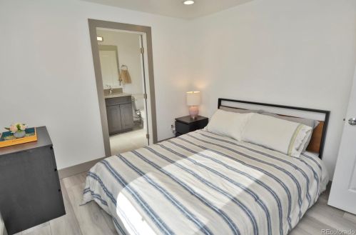 3143 Logan St, Englewood CO 80113-6843 exterior