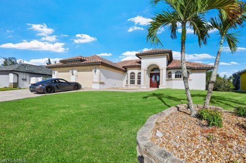 3041 11th Pl, Cape Coral, FL 33914-4227