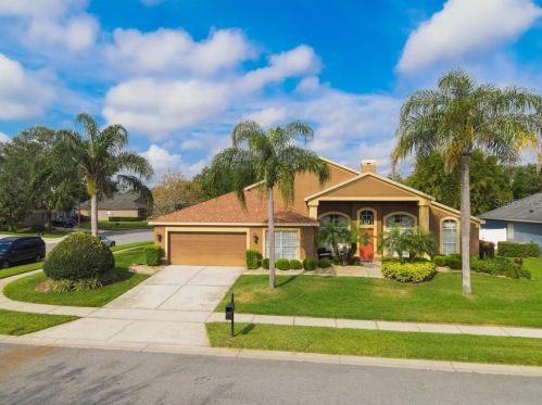 9226 Longfellow Pl, Apopka, FL 32703-1948