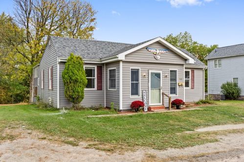 580 Highland Ave, Noblestown, PA 15071-1122